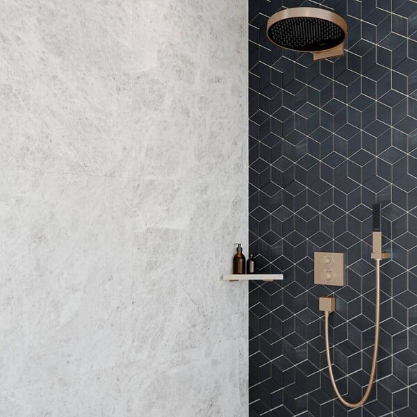 HANSGROHE - Facade thermostatique encastré Ecostat Square avec robinet d'arrêt et inverseur bronze brossé + corps encastré - large