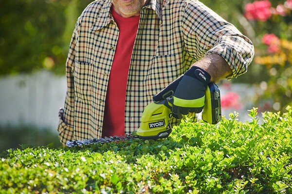 RYOBI - Cisaille - Sculpteur de végétaux 18V RYOBI - Batterie 2,0Ah - Chargeur - RY18GSA-120T - large
