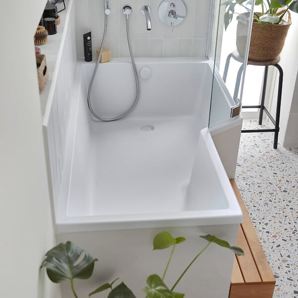 JACOB DELAFON - Pack baignoire bain douche antidérapante 160 x 90  Neo version droite + pare bain chromé + tablier en niche - large