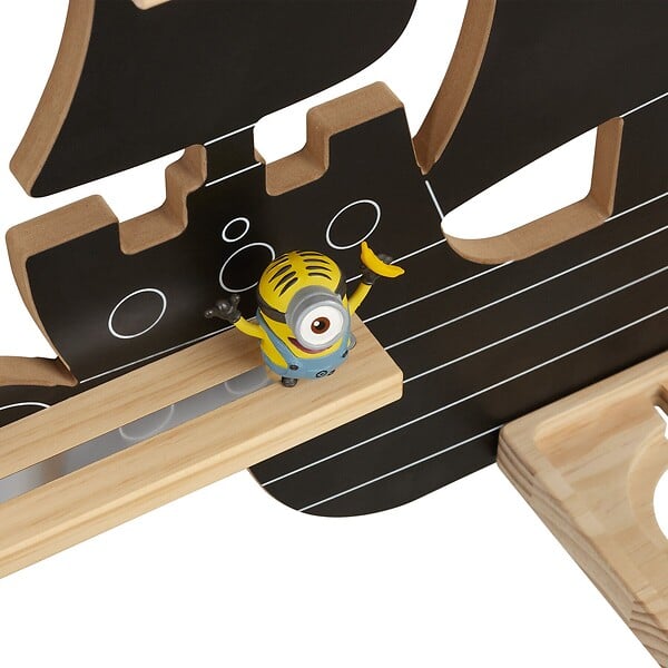 TECTAKE - Étagère murale décorative pirate en bois, pour 40 figurines, magnétique, support inclus, noir, 66,5 x 16,5 x 57 cm - large