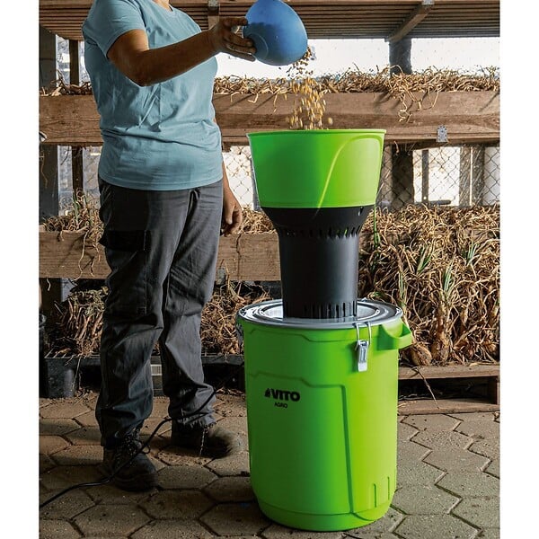 VITO - Moulin à Grains électrique 25L 1300W 5 tamis 2 à 8 mm Débit 300 kg/h - Broyeur Céréales Maïs Épices & Aliments pour Animaux VITO - large