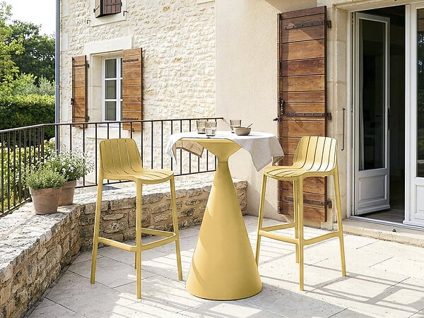 HABITAT ET JARDIN - Lot de 2 chaises hautes de jardin empilable "Vaena" - Jaune - large