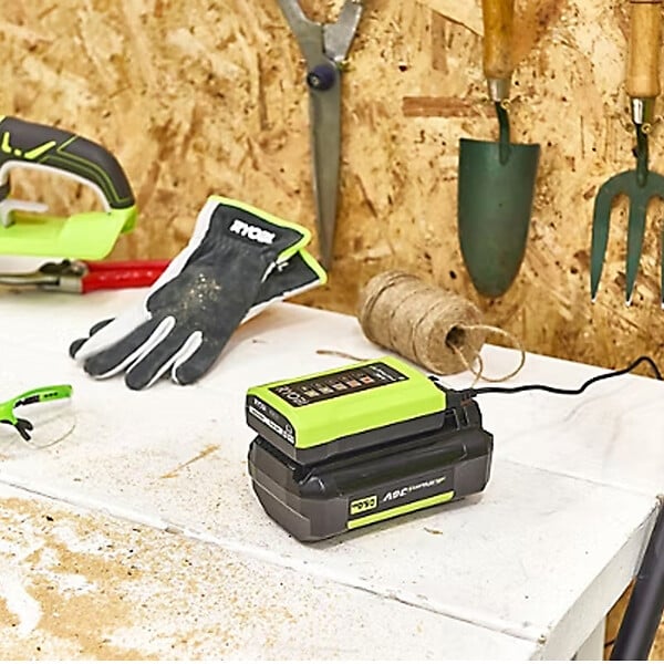 RYOBI - Chargeur rapide 36V MaxPower - 1.7A - large