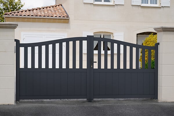 CASANOOV - Casanoov Portail battant 3,4x1,4 m MEIJE + 2 poteaux EIFEL H.166  cm Gris - large