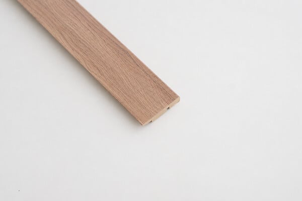 MODE DE VIE - Plinthe chambroux 14x58x2400mm pefc 70% - large