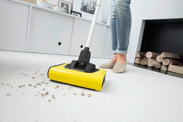 KARCHER - Balai électrique sans fil - 3.7V - 30 min d'autonomie - large