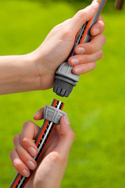 GARDENA - Réparateur de tuyau d'arrosage GARDENA 15mm - large