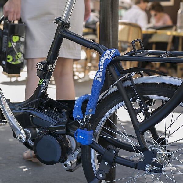 MASTER LOCK - Chaîne antivol vélo L.90xd.1cm + cadenas acier 90mm, 2 clés - large