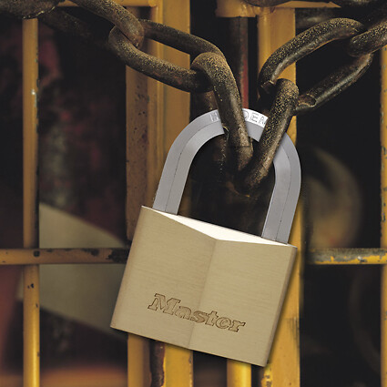 MASTER LOCK - Cadenas à clé laiton massif 40mm anse hexagonale d.7.5xh.23mm 4 clés - large
