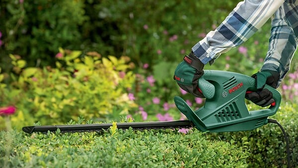 BOSCH - Taille-haies électrique - EasyHedgeCut 55-16 - 450W - large