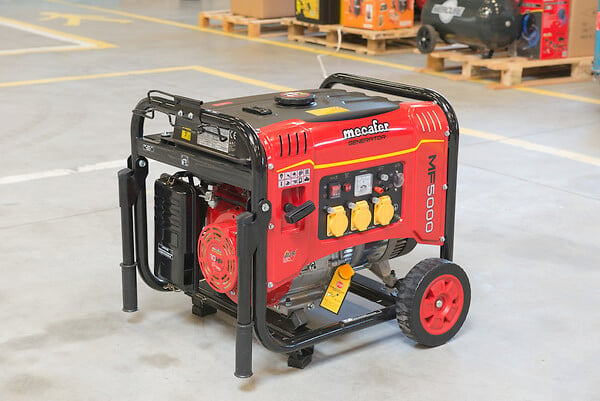 MECAFER - Groupe électrogène chantier essence MF5000 - 4000W - 25L - large