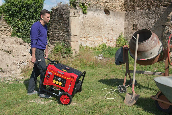 MECAFER - Groupe électrogène essence 5500W - 5000W nominaux - 13 CV - large