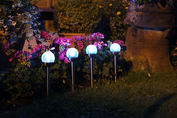 SMARTSOLAR - Lot de 5 lampes solaires sur piquet - Globe craquelé Carry - large