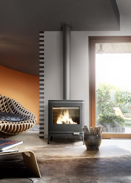 INVICTA - Poêle à bois en fonte Kazan - Anthracite - 9kW - large