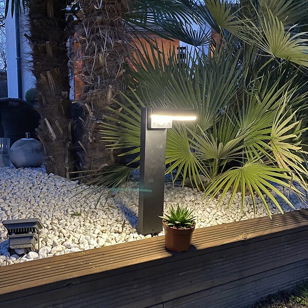 LUMIHOME - Borne extérieure solaire Daytona Led - Noir - 50cm - large