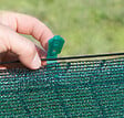NORTENE - 20 pinces de fixation pour brise-vue tissés vert 3.40x2cm - vignette