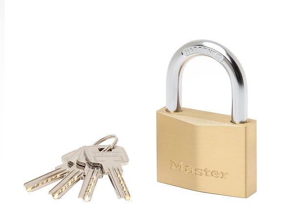MASTER LOCK - Cadenas à clé laiton massif 60mm anse d.9xh.36mm 6 goupilles 4 clés - large